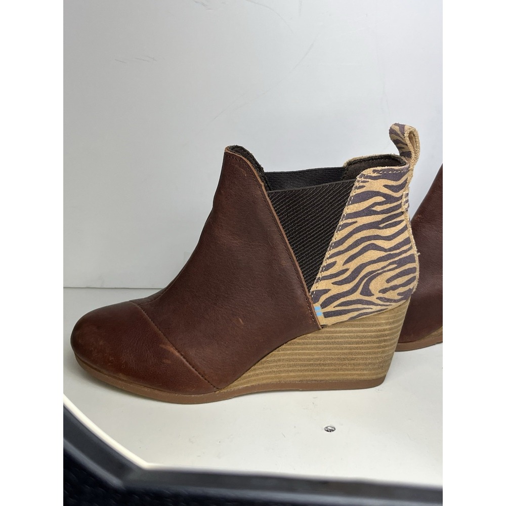 Toms 7 Brown Chunky Wedge Zebra Print Booties Ankle Boots KELSEY Leather